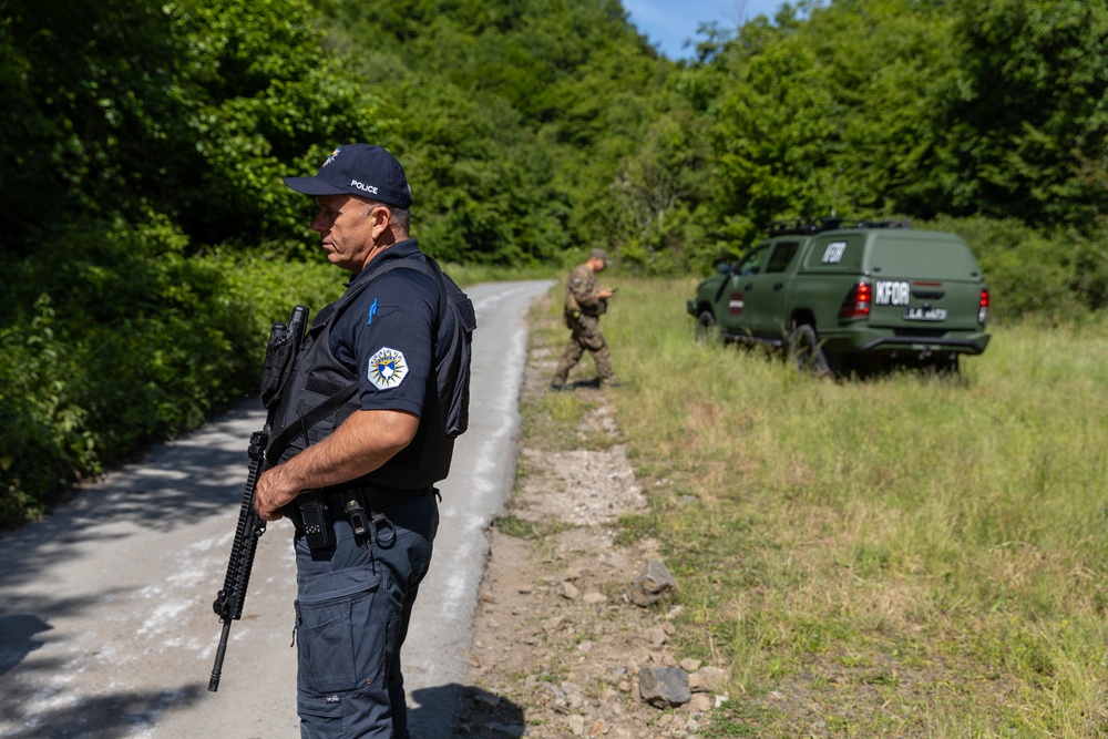KFOR RC-E Conducts Coordinated Patrols with KP