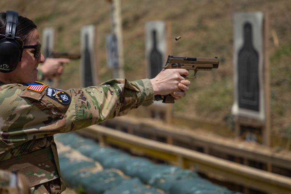 KFOR RC-E MPs train with the Polish Army