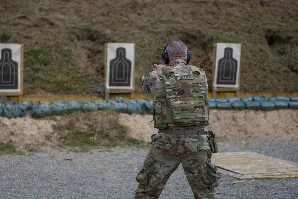 KFOR RC-E MPs train with the Polish Army