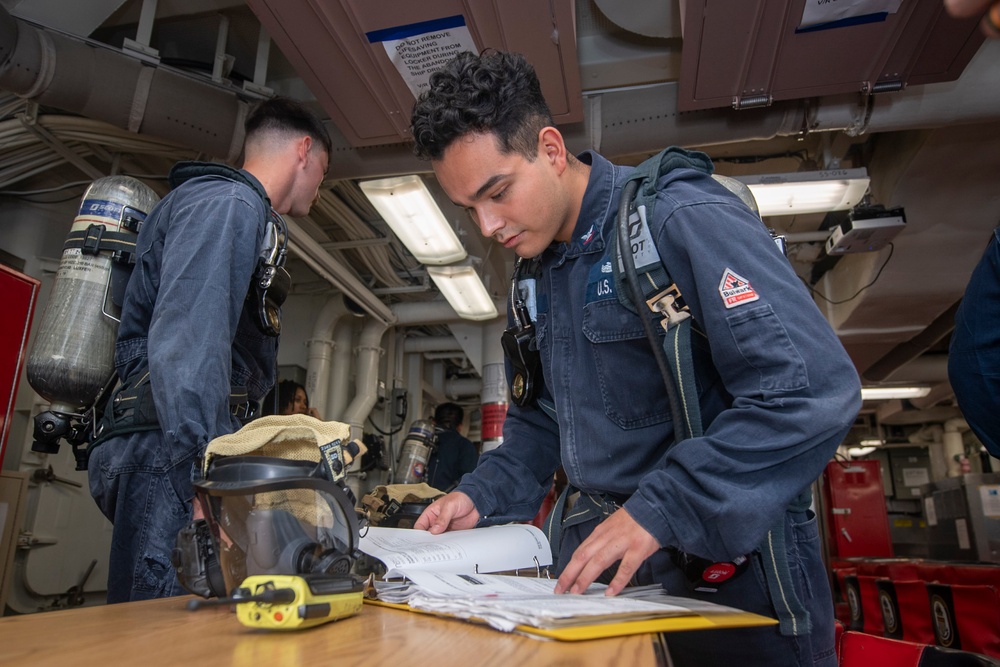 USS Sterett conducts operations in the U.S. Central Command area of responsibility as part of the Carl Vinson Carrier Strike Group