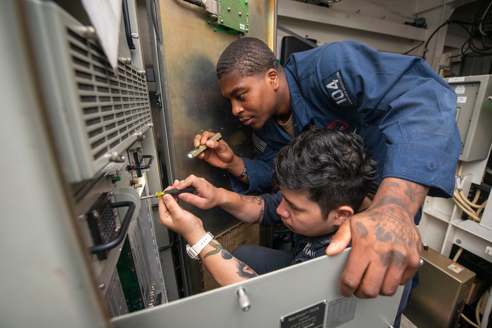USS Sterett conducts operations in the U.S. Central Command area of responsibility as part of the Carl Vinson Carrier Strike Group