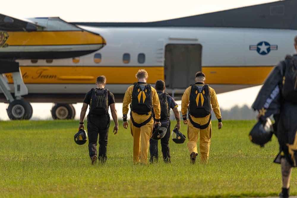 U.S. Army Parachute Team Conducts Quarterly Training