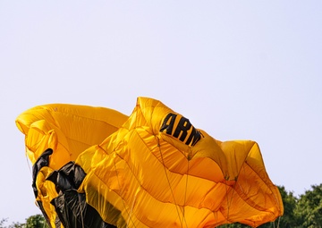 U.S. Army Parachute Team Conducts Quarterly Training