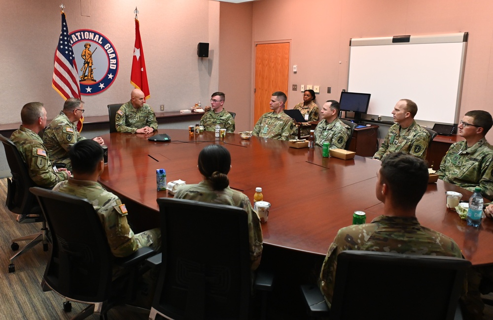 DARNG recognizes Soldiers of the Old Guard and Pershing's Own