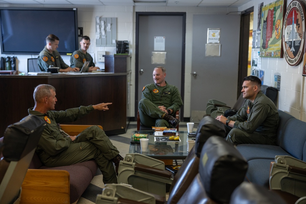 U.S. Marine Corps Deputy Commandant for Aviation visits VMA-223 and flies in a TAV-8B Harrier II jet