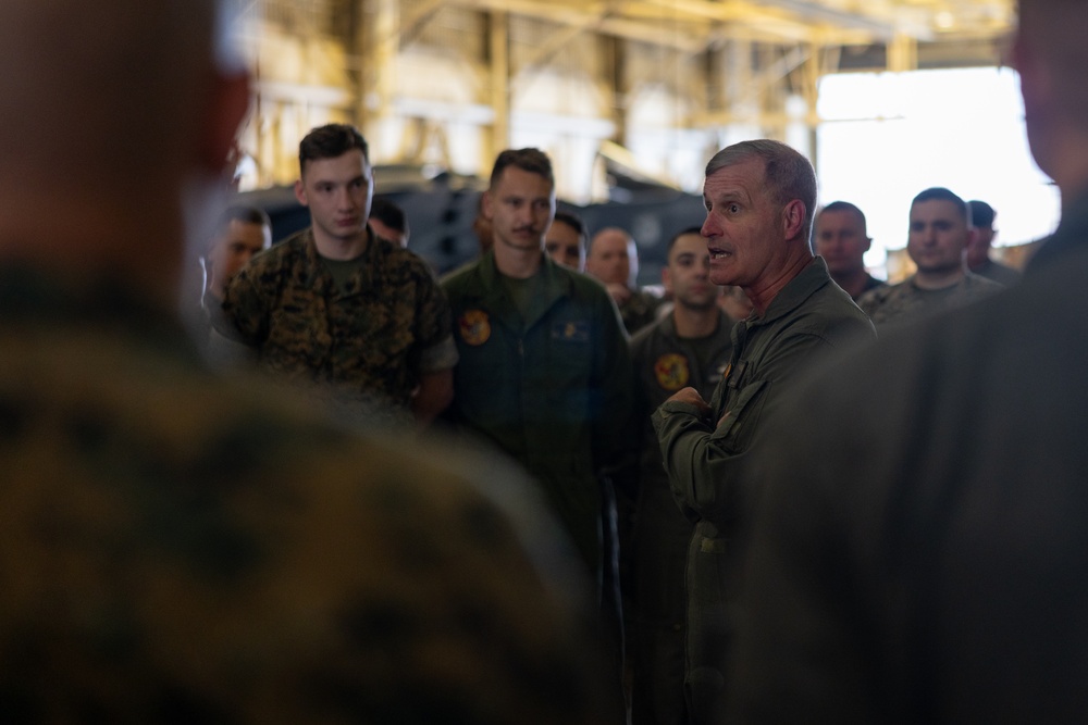 U.S. Marine Corps Deputy Commandant for Aviation visits VMA-223 and flies in a TAV-8B Harrier II jet