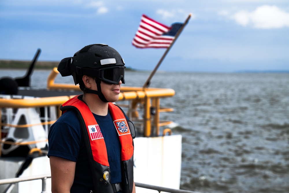 Coast Guard conducts hoist training near Cumberland Island, Ga