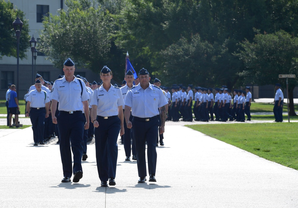 81st TRW welcomes Col. Robinson as new commander