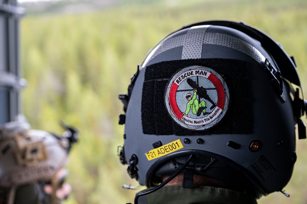 U.S. and Sweden execute ISOP rescue exercise