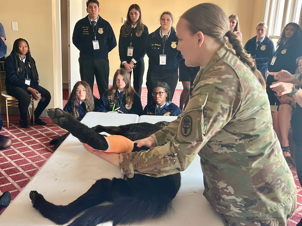 Science, Service and Simulations: Soldiers Inspire Students at Louisiana FFA Convention
