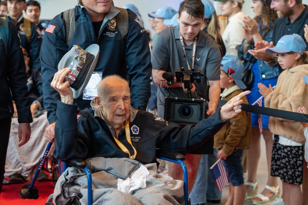 WWII Veterans Arrive in Normandy
