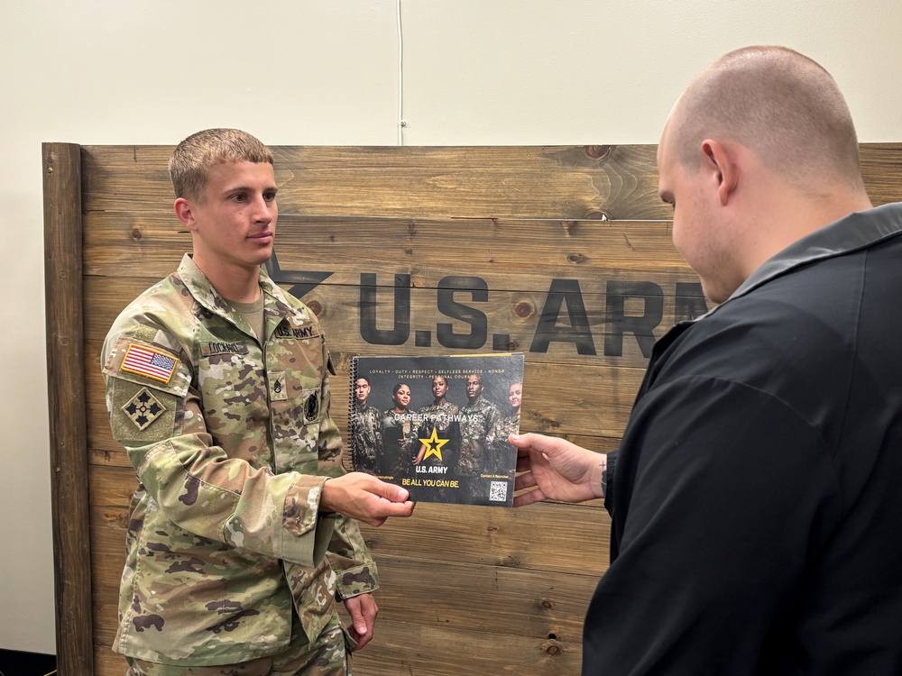 U.S. Army Recruiting Los Angeles Battalion Recruiters assisting Future Soldier