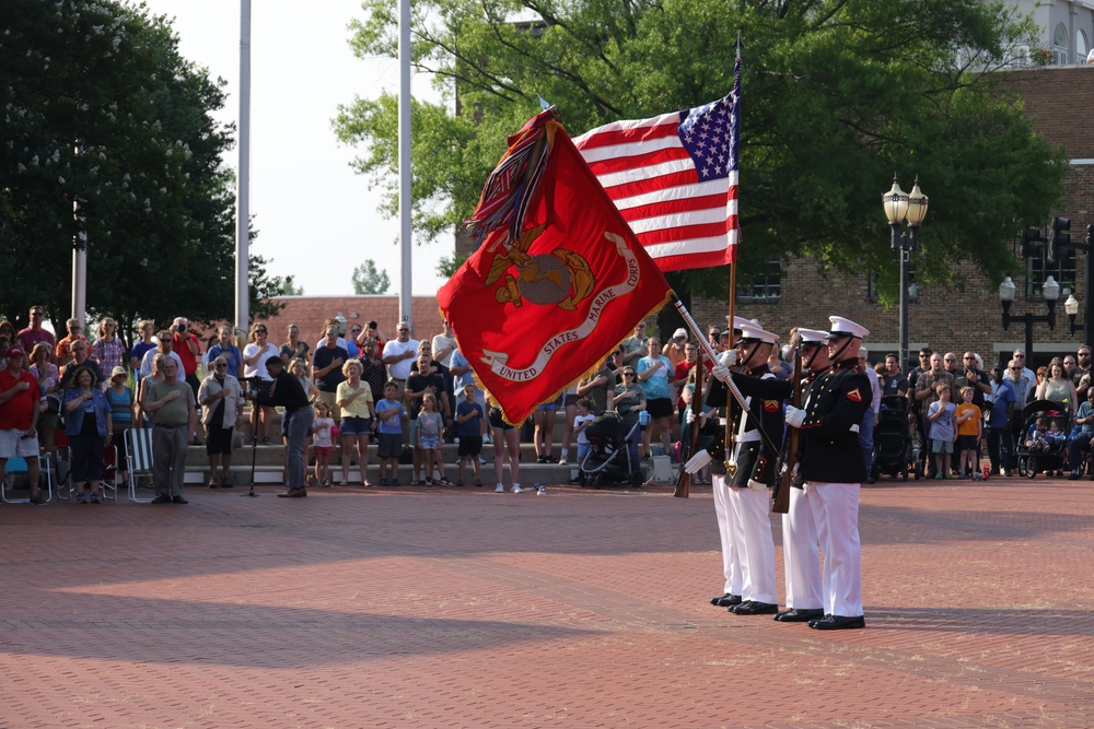 MCRC Hosts 2nd MAW Band and Silent Drill Platoon during Marine Week Nashville