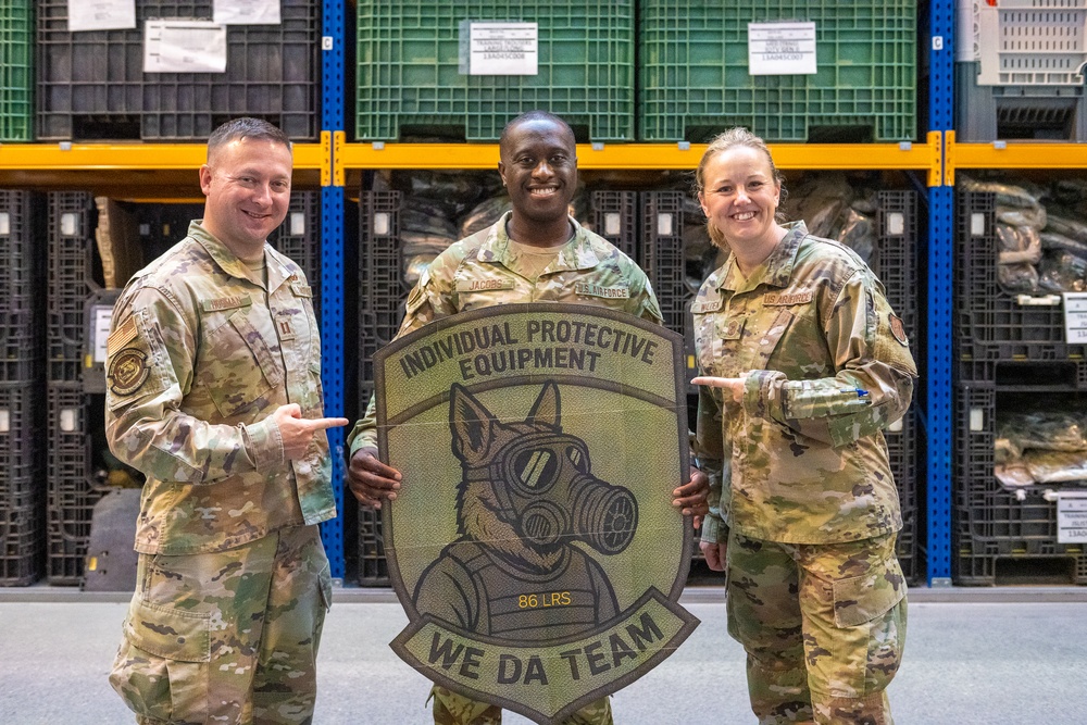 Illinois Guardsmen Deploy For Training to Germany
