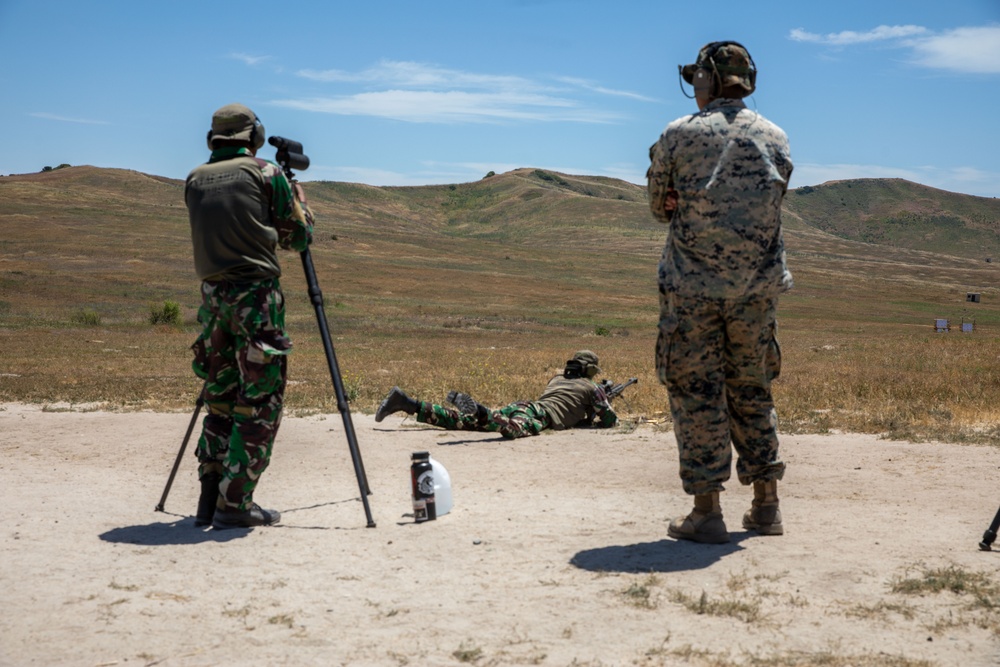 U.S. Marines, Indonesian Korps Marinir fire M107 .50-caliber special application scoped rifle