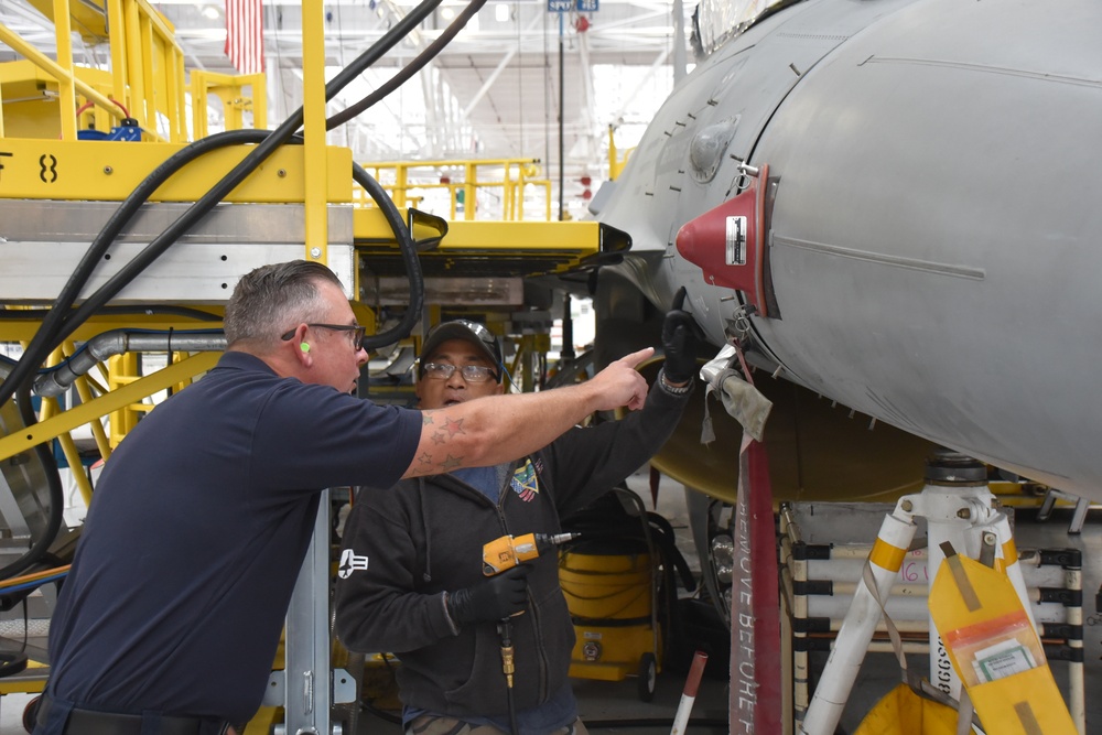 FRCSW Engineer Earns Spotlight Award