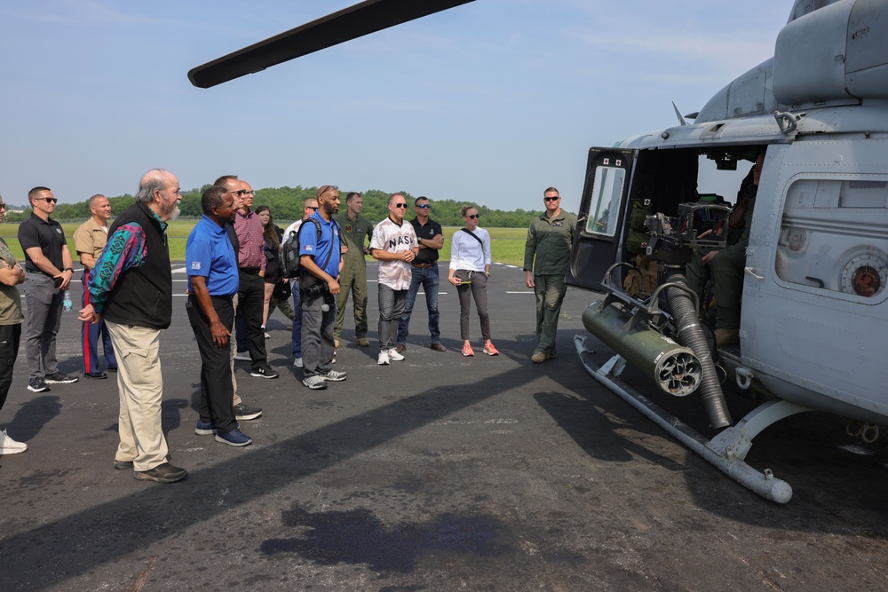 MCRC Hosts Orientation Flights During Marine Week Nashville