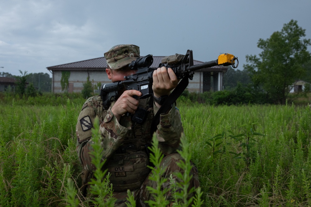 39th Infantry Soldiers Conduct Urban Operations