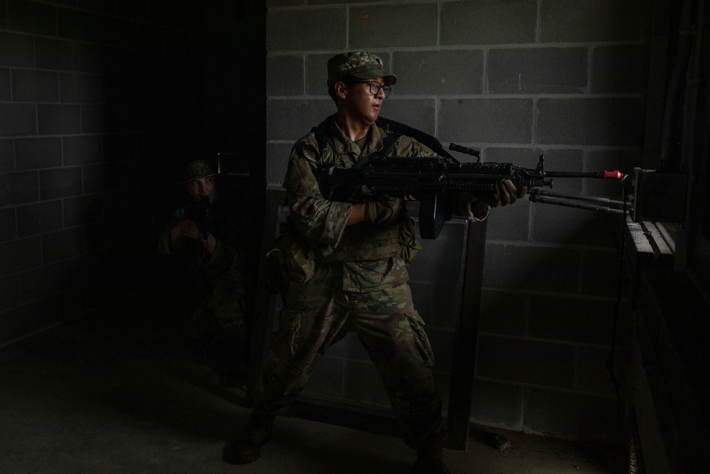 39th Infantry Soldiers Conduct Urban Operations