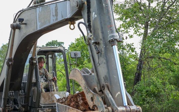 Arkansas Guardsmen Train in Trench Excavation