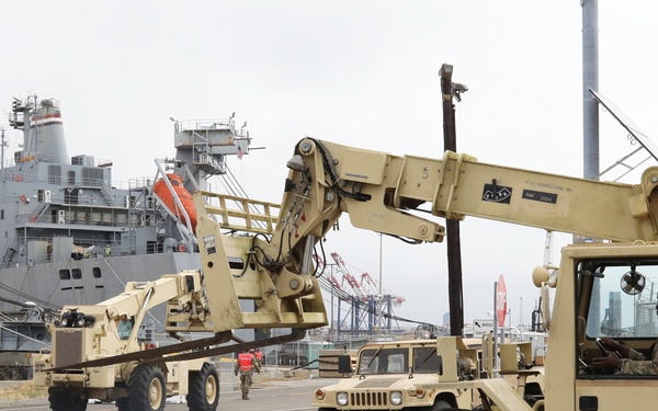 Army Reserve Soldiers conduct operations at Port of Long Beach