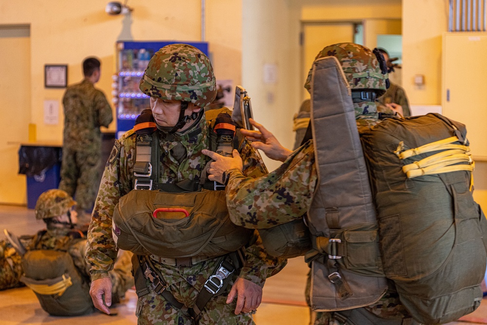 U.S. Marines and Airmen Execute Friendship Jumps with the Japan Ground Self-Defense Force during the Yokota Friendship Festival