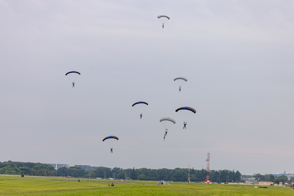 U.S. Marines and Airmen Rehearse a Parachute Operations with Japan Ground Self-Defense Force