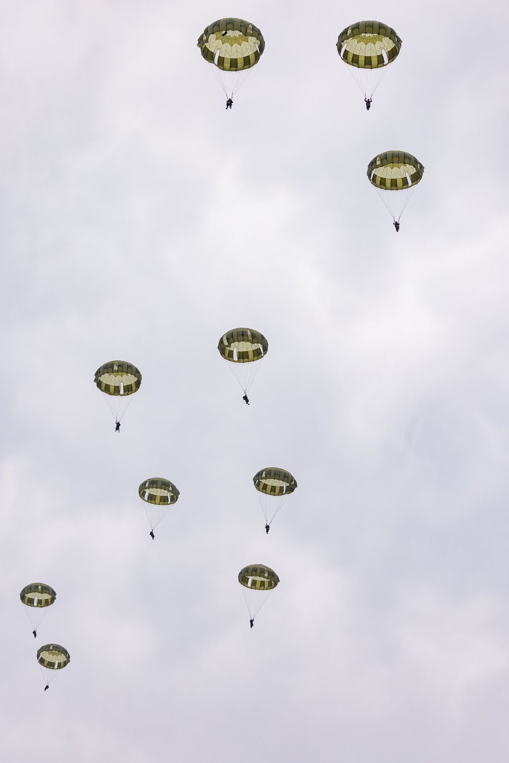 U.S. Marines and Airmen Rehearse a Parachute Operations with Japan Ground Self-Defense Force