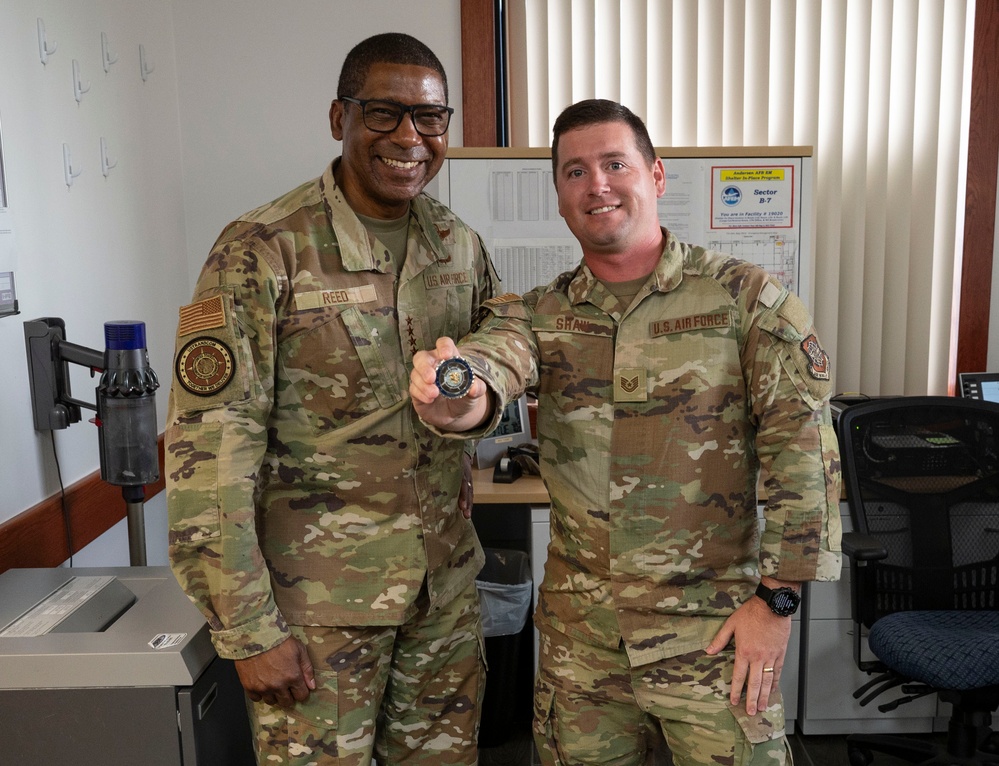 USTRANSCOM Commander visits Andersen