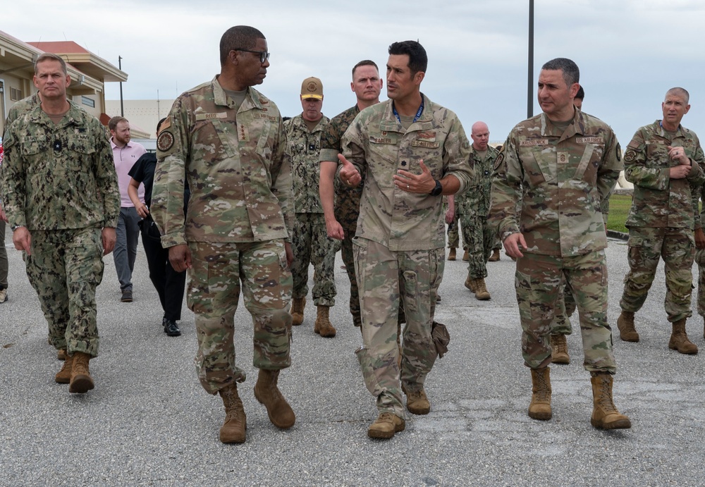 USTRANSCOM Commander visits Andersen