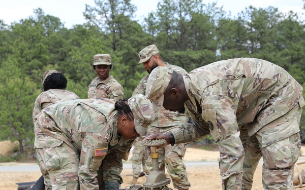 233rd QM CO establish fuel point at QLLEX