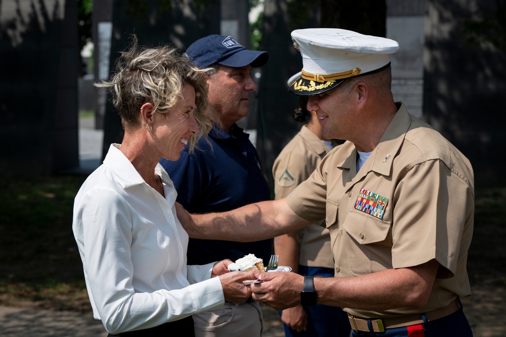 Marine Week Nashville; Cake cutting at Bicentennial Park