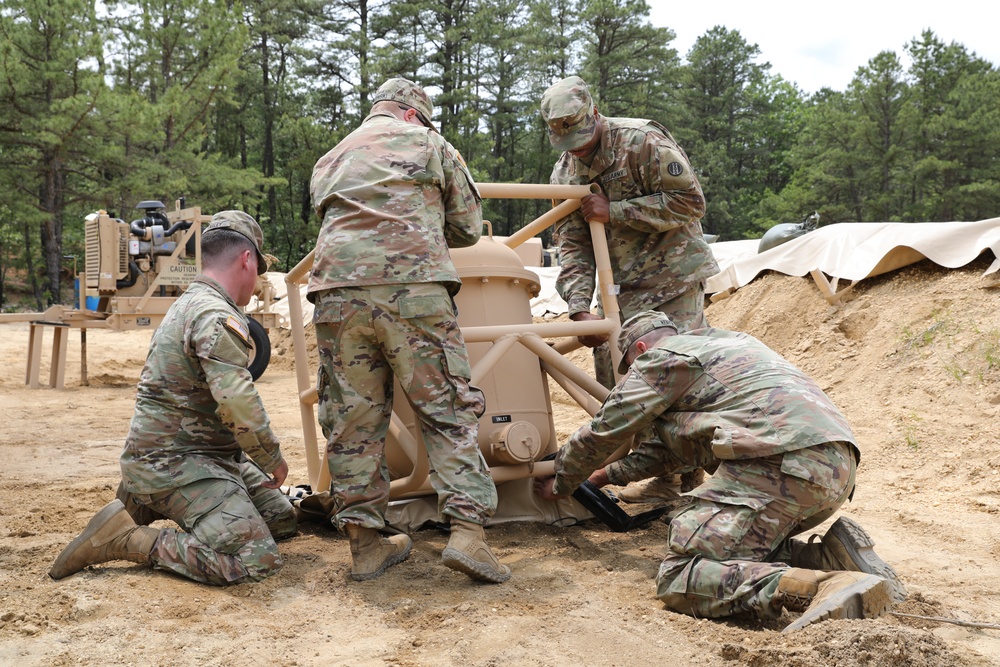 233rd QM CO establish fuel point at QLLEX
