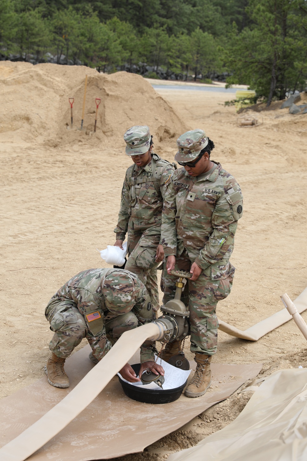 233rd QM CO establish Fuel System Supply Point (FSSP) at QLLEX