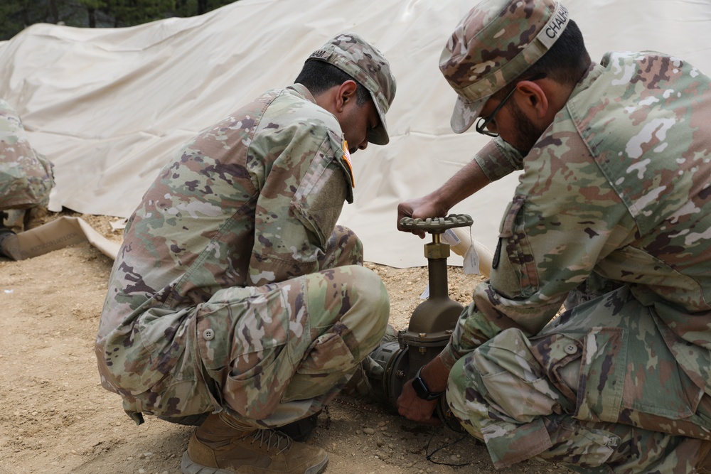 233rd QM CO establish Fuel System Supply Point (FSSP) at QLLEX