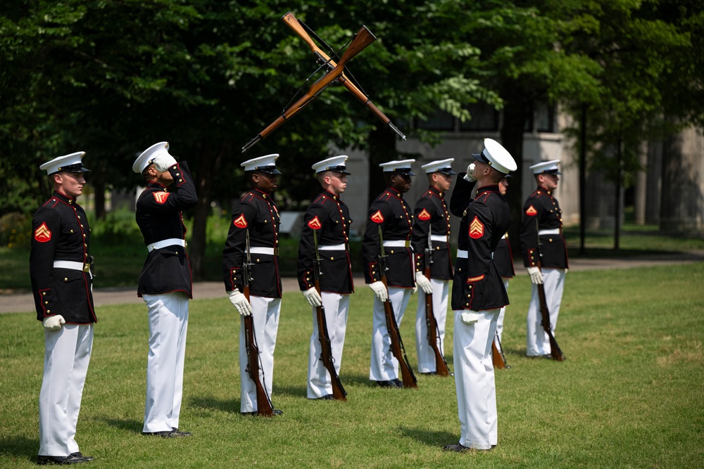 Marine Week Nashville; Cake cutting at Bicentennial Park