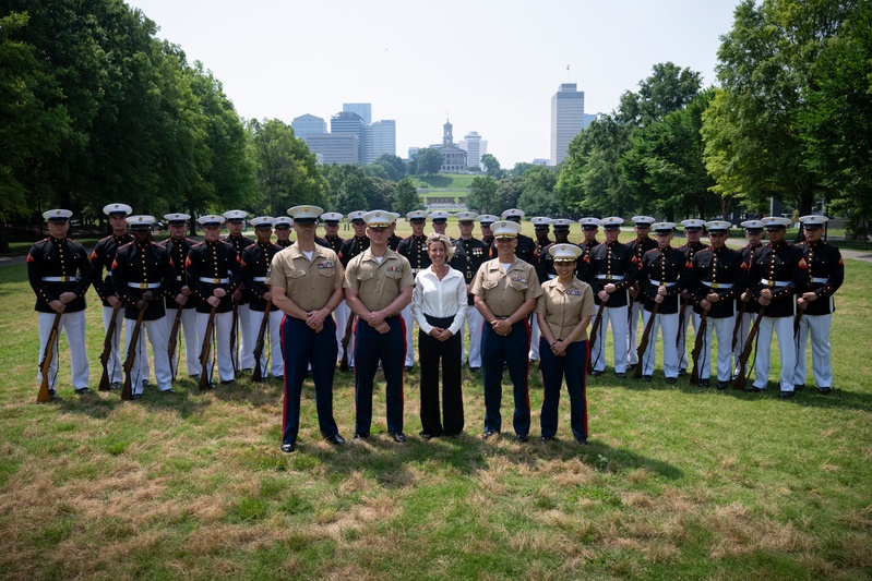 Marine Week Nashville; Cake cutting at Bicentennial Park