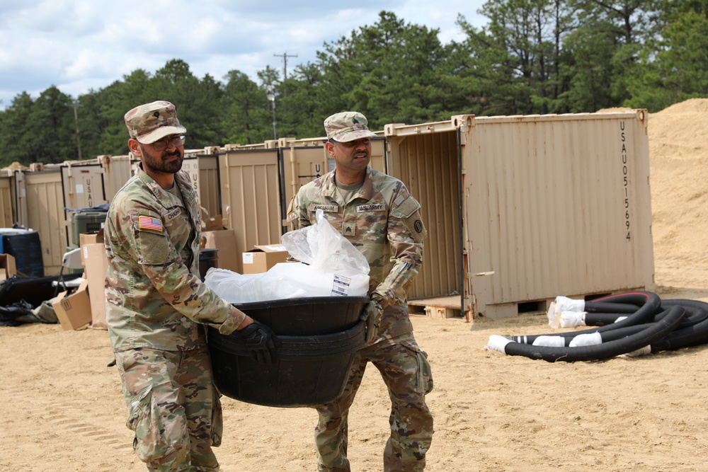 233rd QM CO establish Fuel System Supply Point (FSSP) at QLLEX