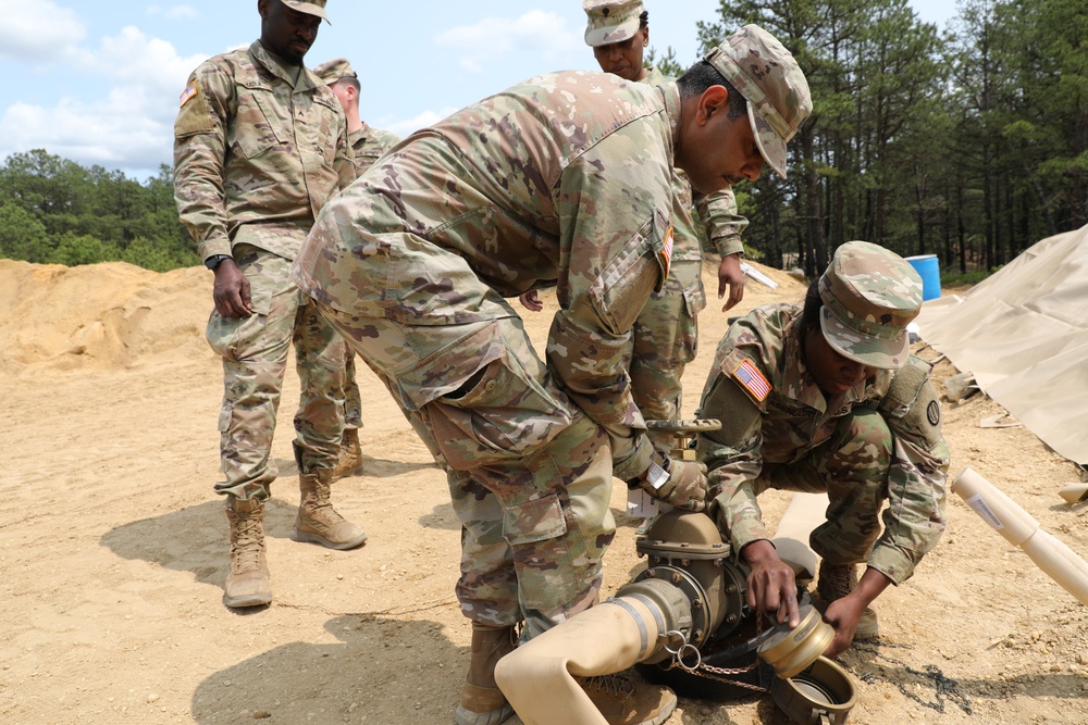 233rd QM CO establish Fuel System Supply Point (FSSP) at QLLEX