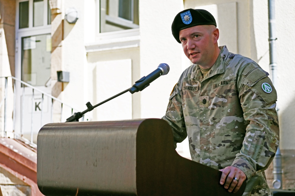 Incoming 838th Transportation BN Commander Addresses Audience During Change of Command Ceremony