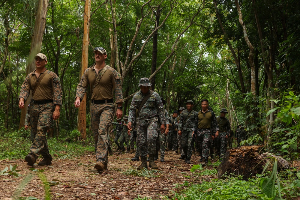 KAMANDAG 9: 1st Reconnaissance Battalion conducts jungle survival training with allies and partners
