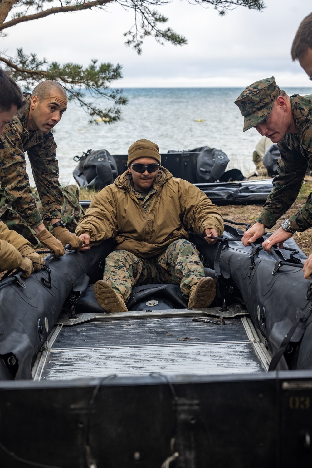 U.S. Recon Marines train with NATO allies