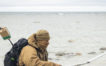 U.S. Recon Marines train with NATO allies