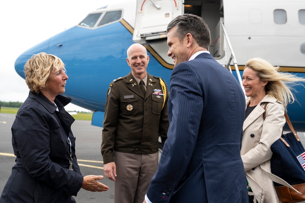 SD Arrives in France