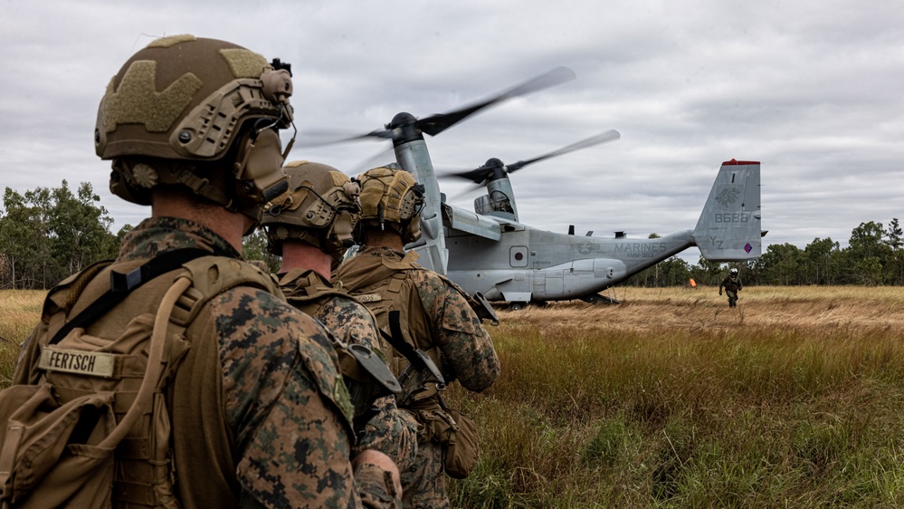 Southern Jackaroo 25: MRF-D 25.3 conducts simulated raid in support of combined operations