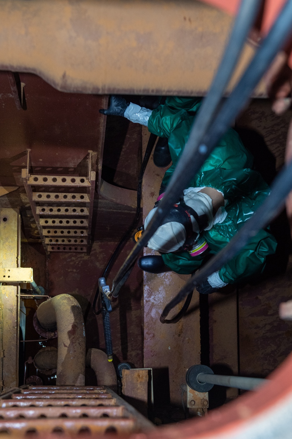 Puget Sound Naval Shipyard (PSNS) workers conduct ship maintenance onboard USS Ronald Reagan (CVN 76).