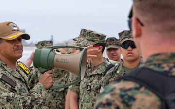 Midshipmen Visit Naval Amphibious Base, Observe Beach Operations