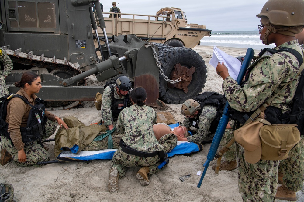 Midshipmen Visit Naval Amphibious Base, Observe Beach Operations