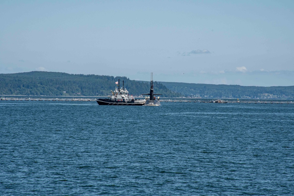 USS Maine (SSBN 741) Moors at Naval Base Kitsap–Bangor Following Tiger Cruise