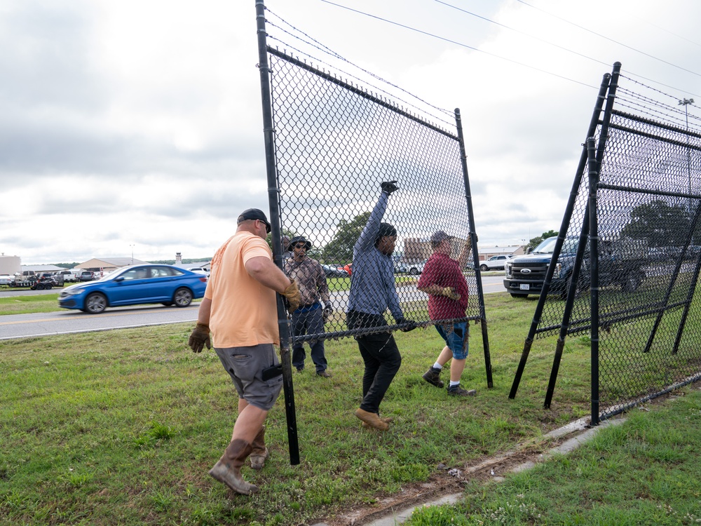 Robins AFB sends C-130 to Eglin AFB